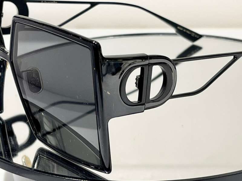 Picture of Dior Sunglasses _SKUfw53692066fw